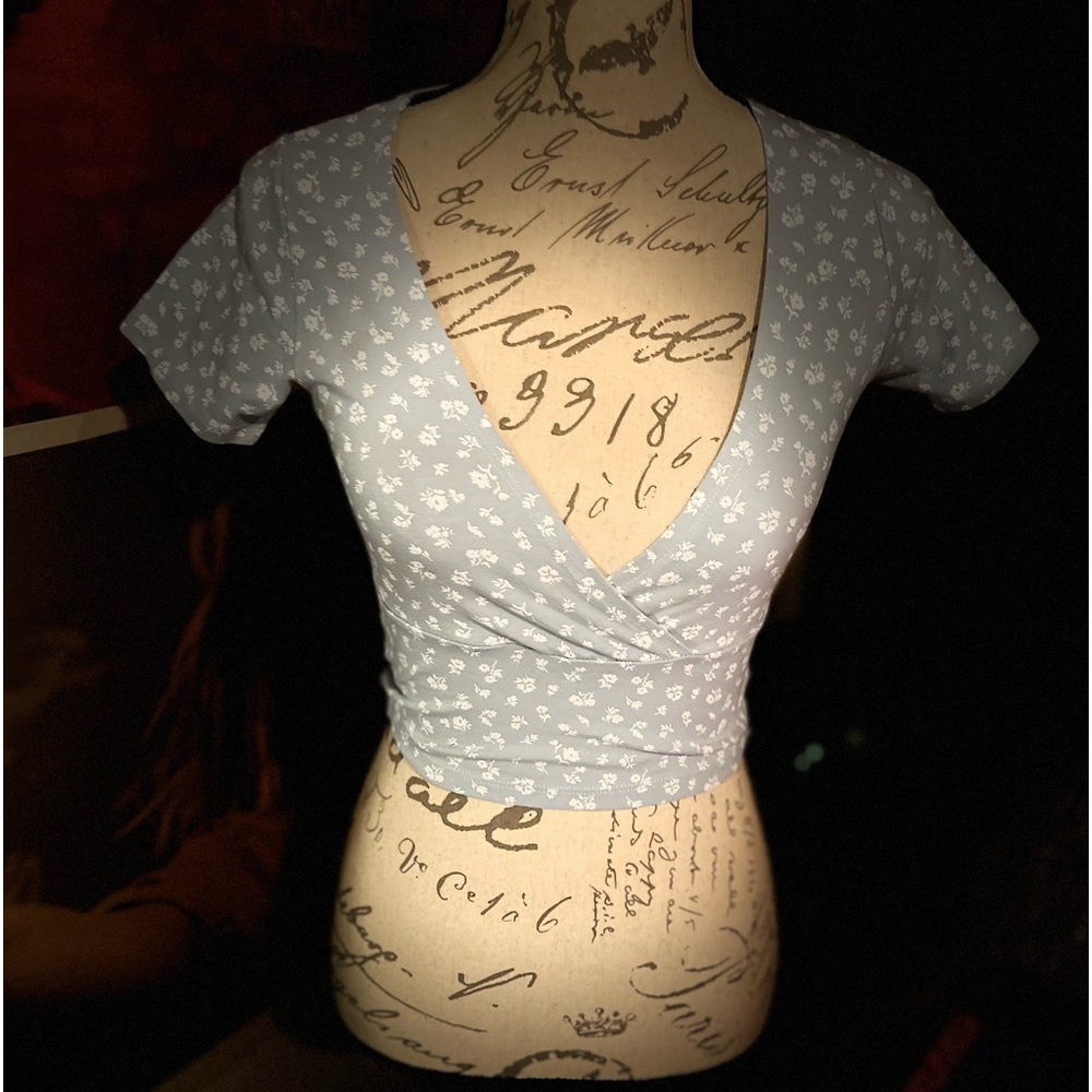 BRANDY MELVILLE !!! So cute this little crop top. It speaks for its self.